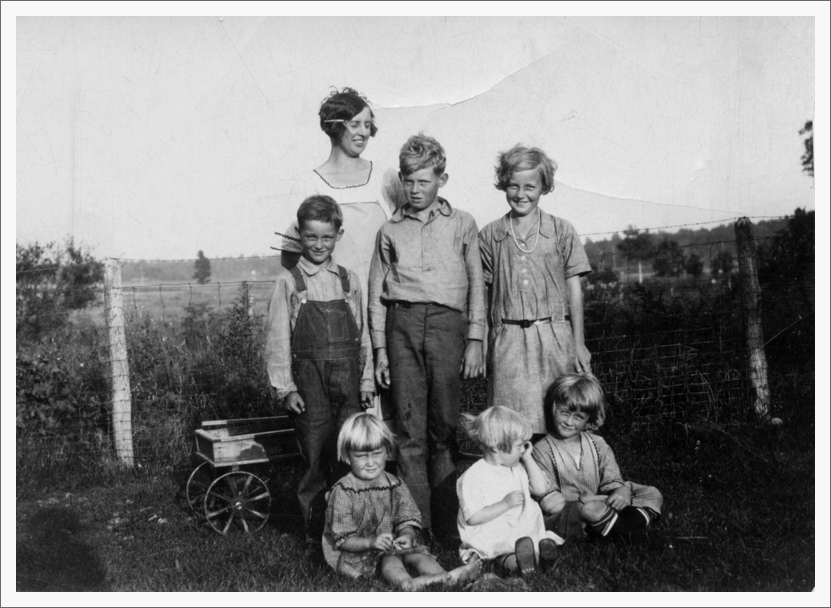 1927 Family