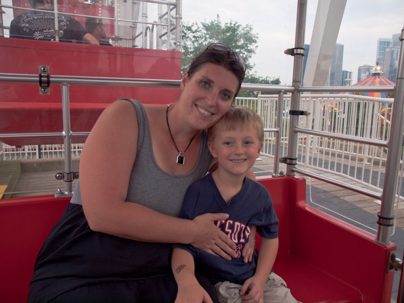 P8208404.jpg - Ready to ride the big ferris wheel