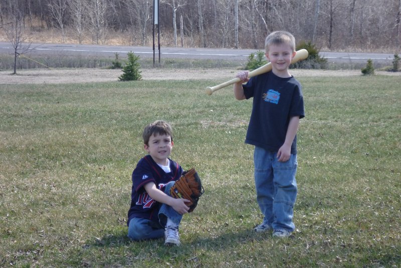 P1000173.JPG - A little backyard baseball